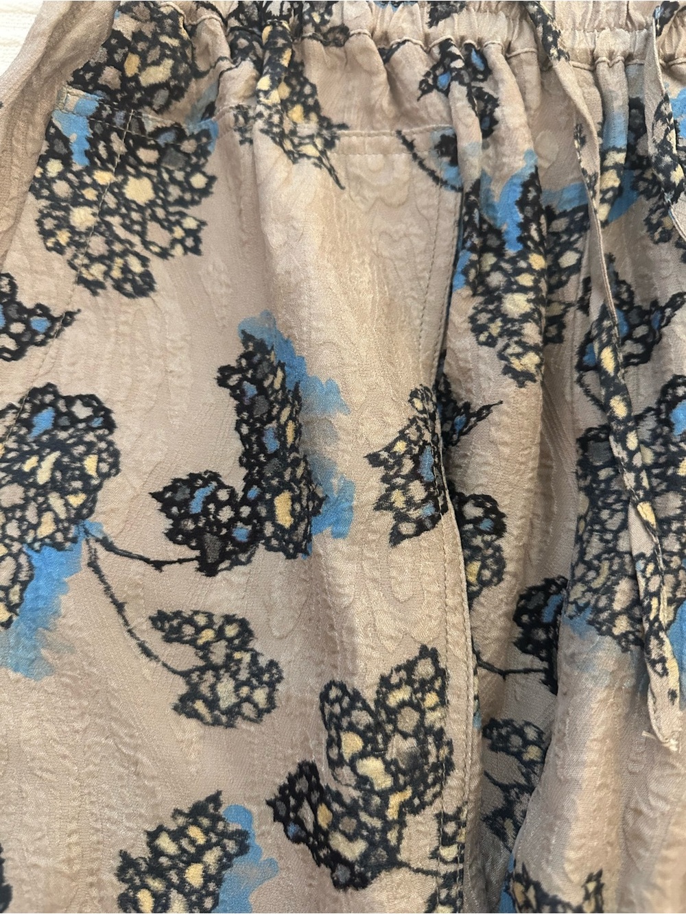 IRO Taupe Floral Drawstring Silk Shorts with Blue & Black Print - Picture 3 of 10